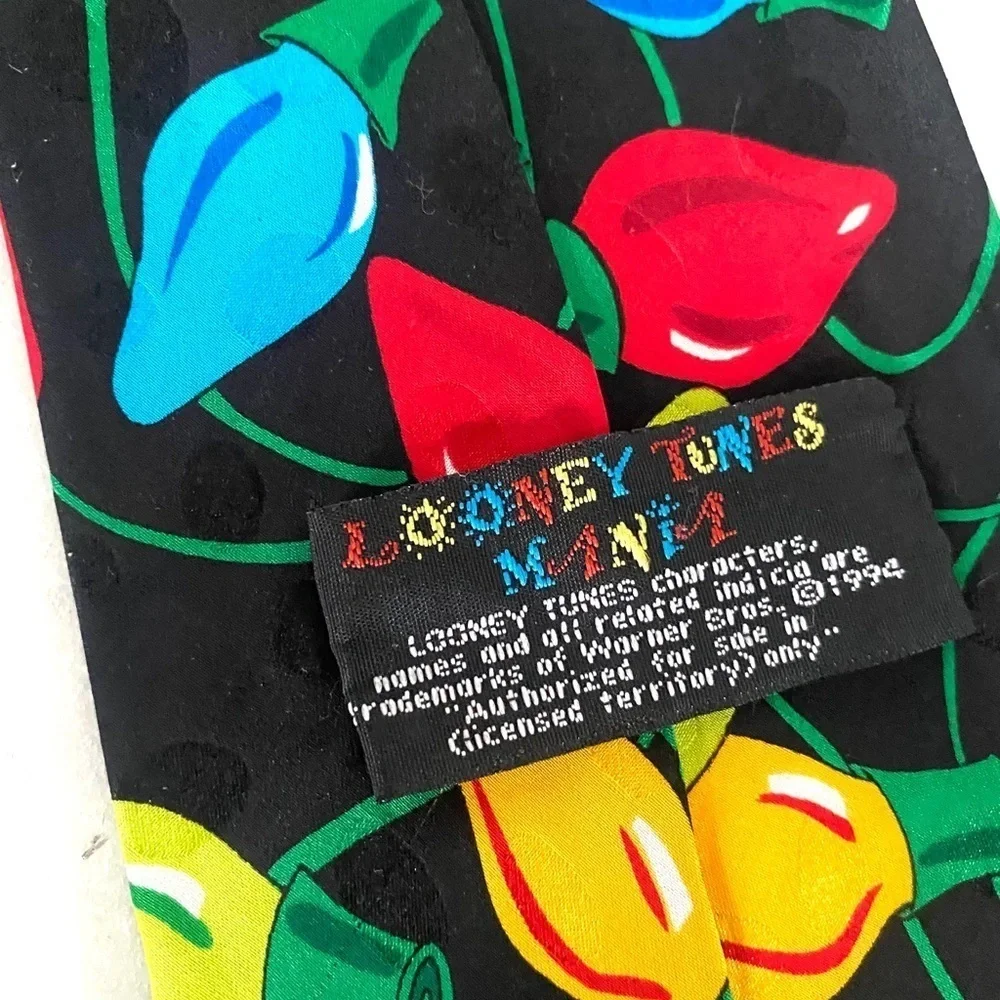 LOONEY TUNES MANIA silk Christmas holiday necktie